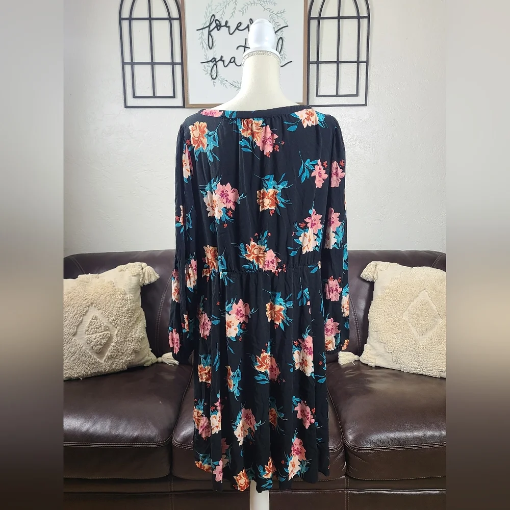 Torrid Black Floral Stretch Challis Mini A-Line Dress Plus Size 1X Spring Summer - Picture 3 of 12